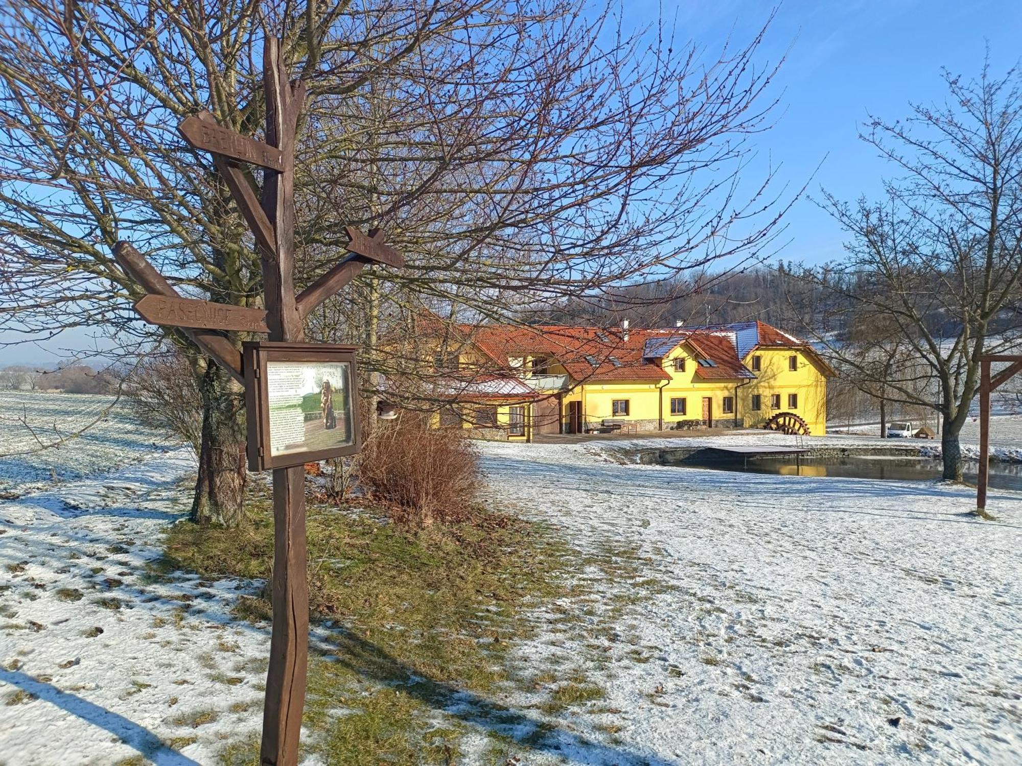 Podvesky Mlyn Tlumacov Exterior foto